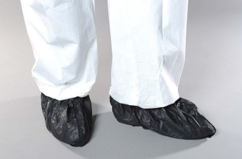 Aquatrek Disposable Shoe Covers, 75 Per Case, Black, Skid Resistant, Size XL